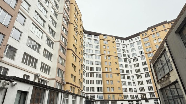 Продам 1 км квартира ближнє Замостьє - фото 1