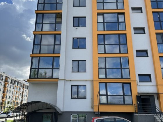 Продам квартиру 2 к. (3 к.) від власника! Березина