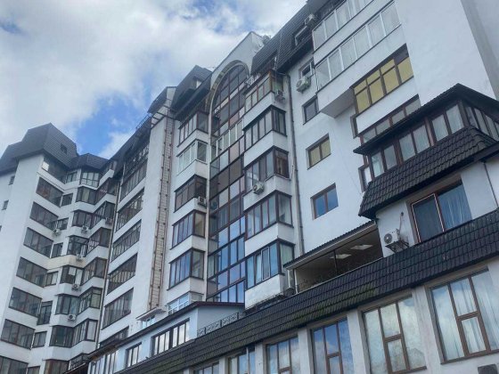 Простора 3K квартира в самому Центрі міста! Зданий будинок! ID:26704. Хмельницький