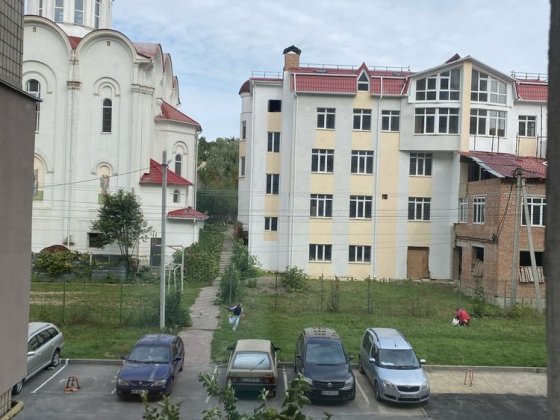 Продаж нерухомості Зарванцы