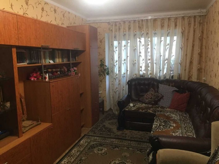 2к Південно-Захід, не кутова, косметичний ремонт - фото 1