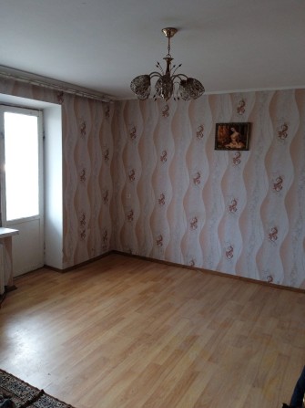 Продається недорого 4х кімнатна квартира - фото 1