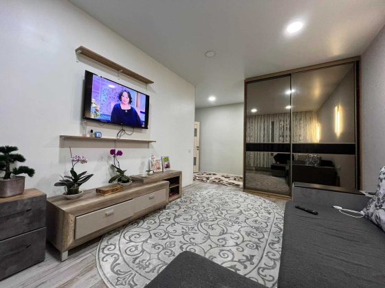 37462 1к ЖК Golden Dream Залишаються меблі та вбудована техніка Хмельницький