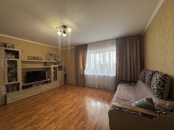 Продаж 2к.кв. Виставка Хмельницький