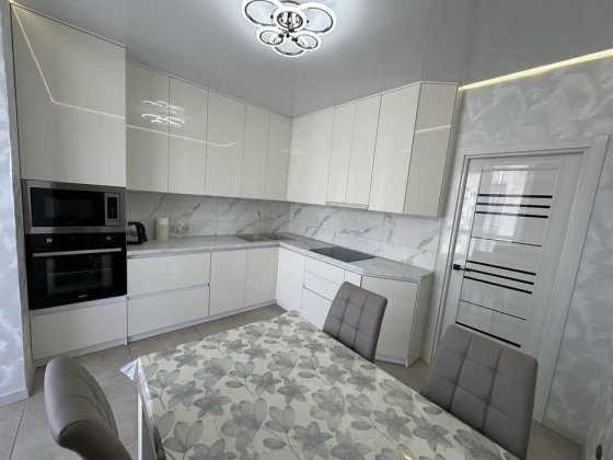 У продажу добротна 2к квартира в новобудові з ремонтом! ід 39498 Хмельницький