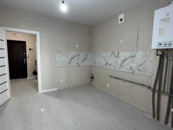 Терміновий продаж квартири з ремонтом. Район Озерна. Забудовник Рауш. Хмельницкий