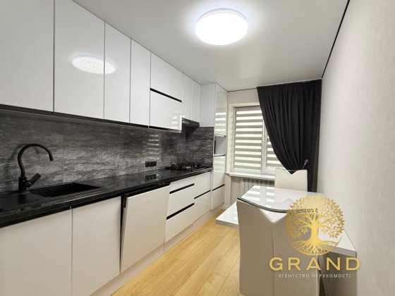 Продаж 3к квартири з якісним ремонтом, все залишається, Хмельницкий