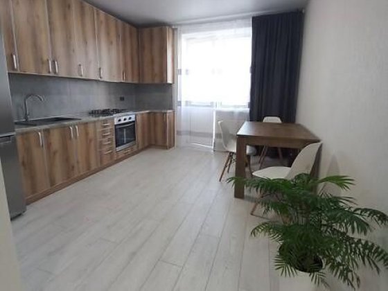 Продається однокімнатна квартира на Виставці Хмельницький