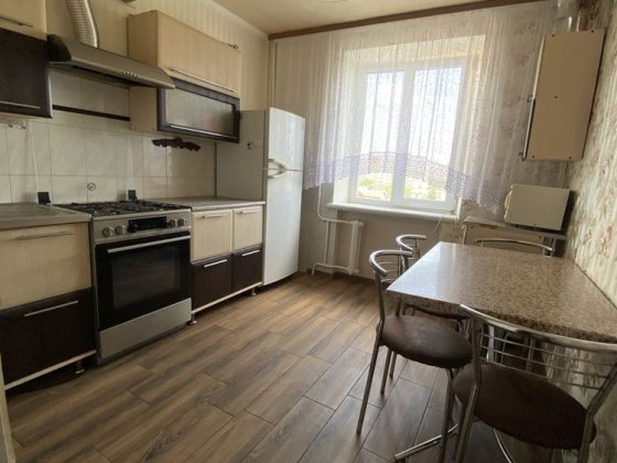 ТЕРМІНОВО! 1-кімнатна, гарний стан! Цегла. Мінімальне оформлення! Хмельницький