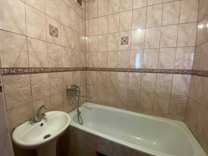 39160 ШОК Ціна Велика 2к квартира 67м2 - фото 1