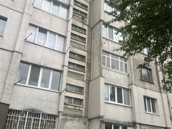 Терміново! Продам 2 кімнатну на Озерній Хмельницький