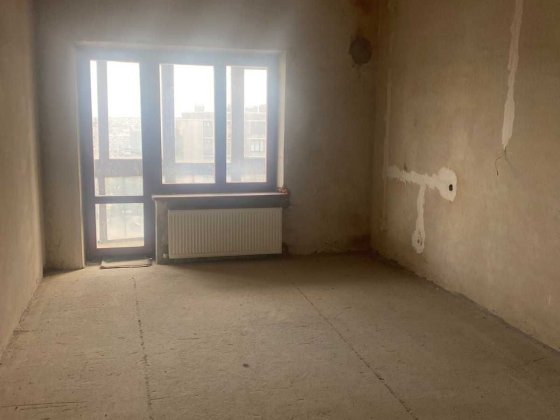 ПРОСТОРОВА 3-КІМНАТНА КВАРТИРА на стометрівці (26704) Хмельницький