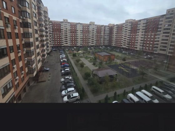 Продам 2 комнатную квартиру в браме-1 ! Слобожанское