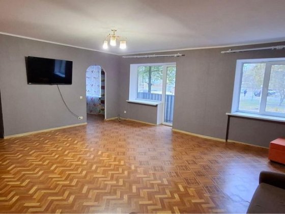 Продам 2-ух комнатную квартиру Синельниково