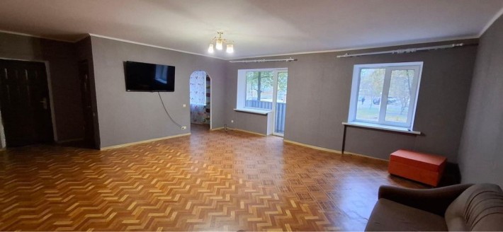 Продам 2-ух комнатную квартиру - фото 1