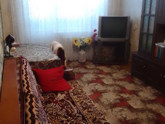 Продам 2 - х комнатную квартиру Синельникове