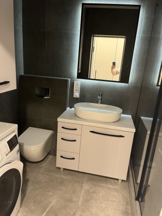 Брама 2, квартира з ремонтом - фото 1