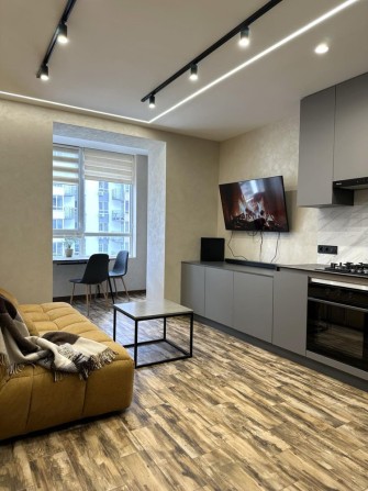 Продам 2 комнатную квартиру ЖК Брама 2  3 этаж - фото 1