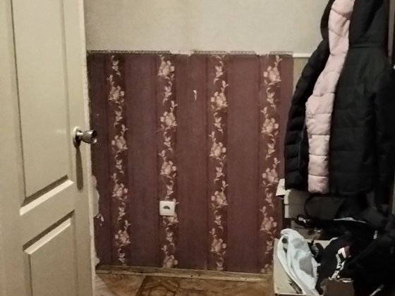 Продам 3х комнатную квартиру на 44 кв.возле парка Терноватий Кут