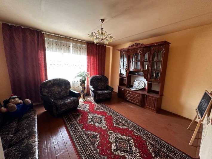 Продається 2 кімнатна квартира в м. Тячів - фото 1