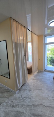 В курортному місті Свалява в самому центрі  продаеться квартира - фото 1