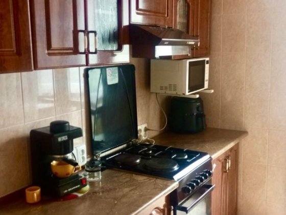 Заходь і живи!Квартира з меблями, технікою та власним городом Міжгір'я