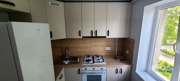 Продається 2 кімн. Кв. В м. Чоп - фото 1