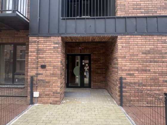 Здана 2-х кімнатна квартира біля міського озера! Криховцы