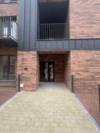 Здана 2-х кімнатна квартира біля міського озера! - фото 1