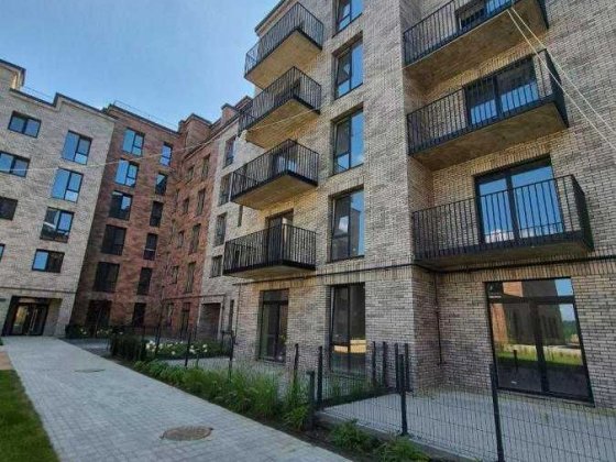 Продаж готової до ремонту квартири в новому ЖК "Вавель " Волчинец