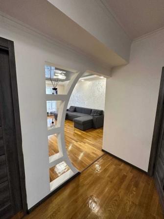 Простора 2-кімнатна квартира у житловому комплексі «Сонячний». - фото 1