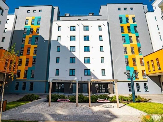 Продам 2кімнатну квартиру 65м2, готова до ремонту.ЖК Краківський Вовчинець