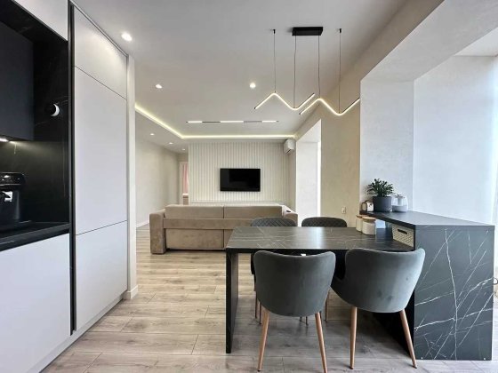 Продам Шикарну 3к квартиру з кухнею вітальнею ЖК Європейький Сіті Волчинец