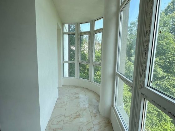 Продається 3к квартира в Калиновій Слободі Крихівці