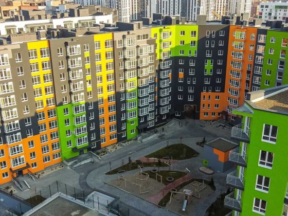 Продається 3 кімнатна панорамна квартира з видом на озеро!!! Крихівці