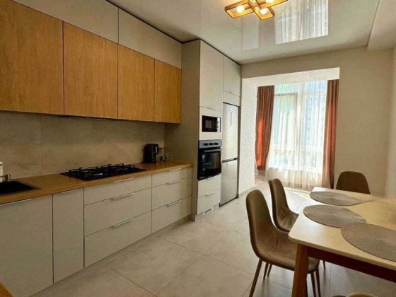 Продаж ЗАТИШНОЇ 2 кім. квартири поруч Міського Озера ЖК "Millennium" Криховцы