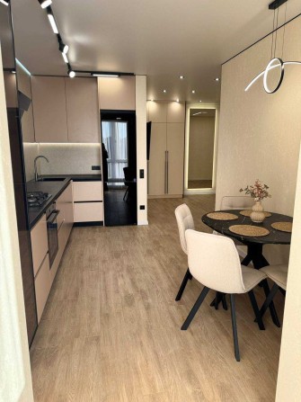 Продаж розкішної 1.5 квартири по вул.Українських Декабристів - фото 1