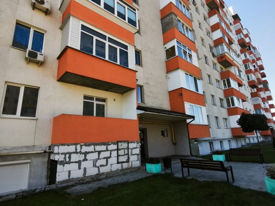 Ж. К Перший Парковий двокімнатна квартира . Белогородка