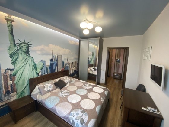 Простора 2-кімнатна квартира з авторським ремонтом Белогородка