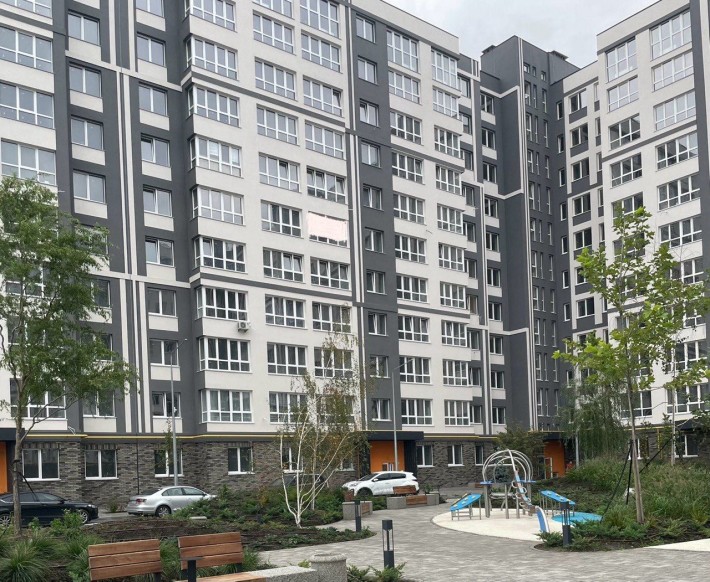 Трикімнатна квартира - фото 1