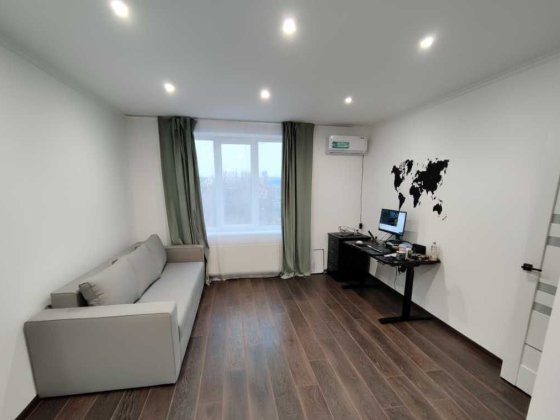 Продаж квартири від власника Святопетрівське 46.4 м Святопетрівське