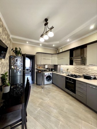 Продаж шикарної 3к квартири Святопетрівське - фото 1