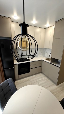 Срочно!Квартира с ремонтом и техникой , Оранж Парк,без комиссии ! - фото 1