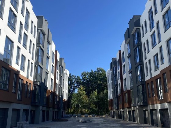 Продаж квартири без комісіїї в Крюківщині Крюковщина