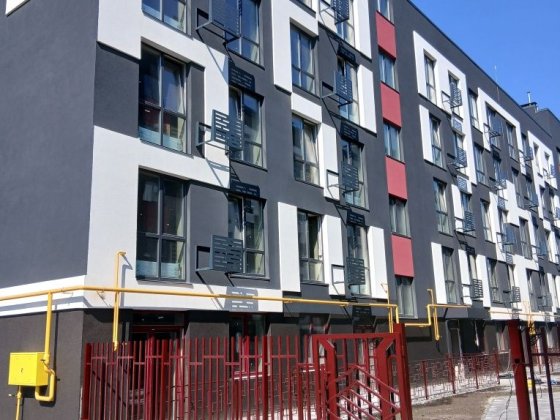 Квартира біля метро теремки, розтермінування, газове опалення Чабаны