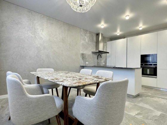 Продаж квартири ПРЕМІУМ класу з дизайнерським ремонтом! БЕЗ КОМІСІЇ! Крюковщина