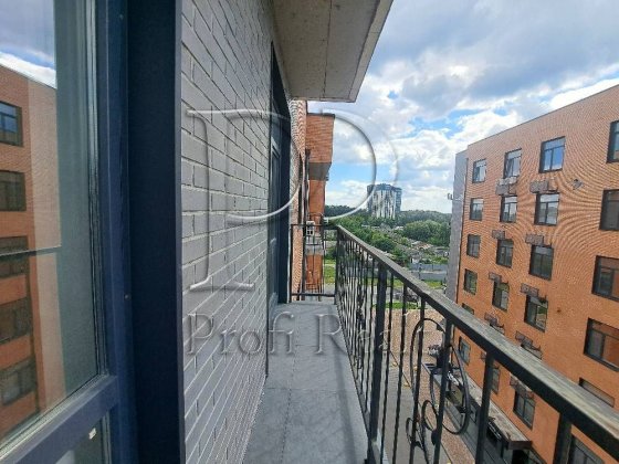 Ключі на руках! Продаж  1 кімн. квартири в жк Kvartal Plaza вулиця Пок Чабаны