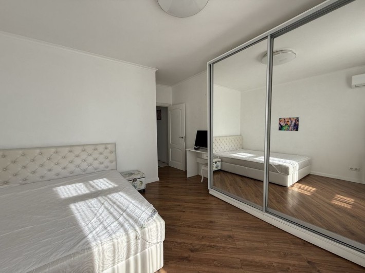 Без комісії! Продам 2-кім квартиру з ремонтом! ЖК Петрівський квартал - фото 1