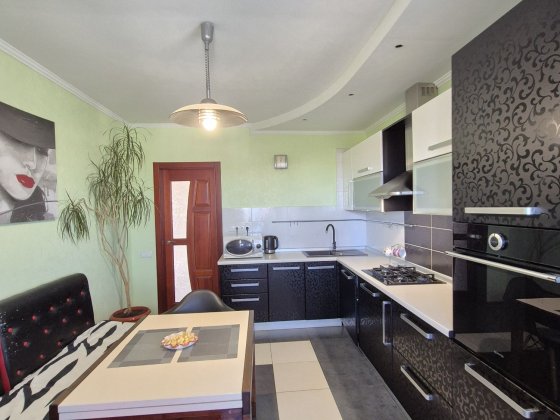 Продам 3-х кімнатну квартиру 103м2 з ремонтом, газ Чабани/Теремки/Київ Чабаны