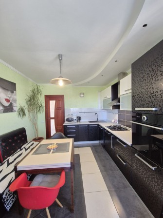 Продам 3-х кімнатну квартиру 103м2 з ремонтом, газ Чабани/Теремки/Київ - фото 1